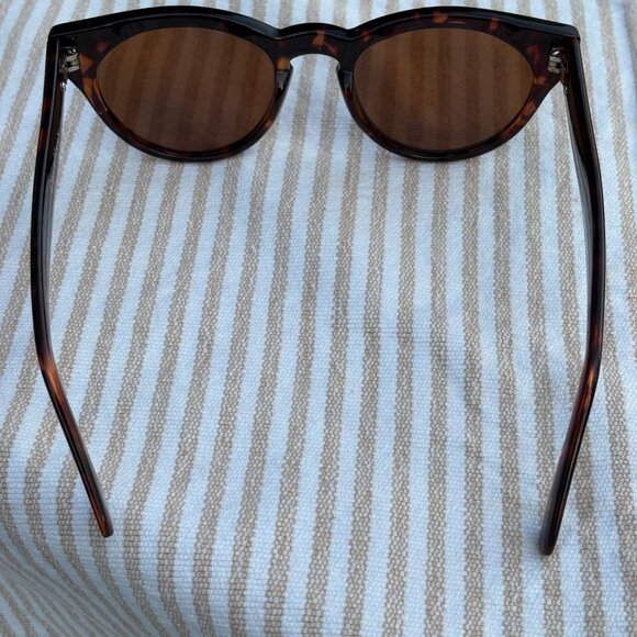 Cole Haan C16090 21 Polarized Retro Sunglasses Tortoise Brown Polarized - Picture 5 of 9